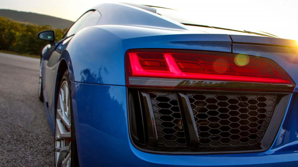 AUDI R8