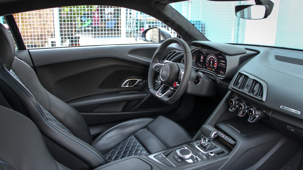 AUDI R8