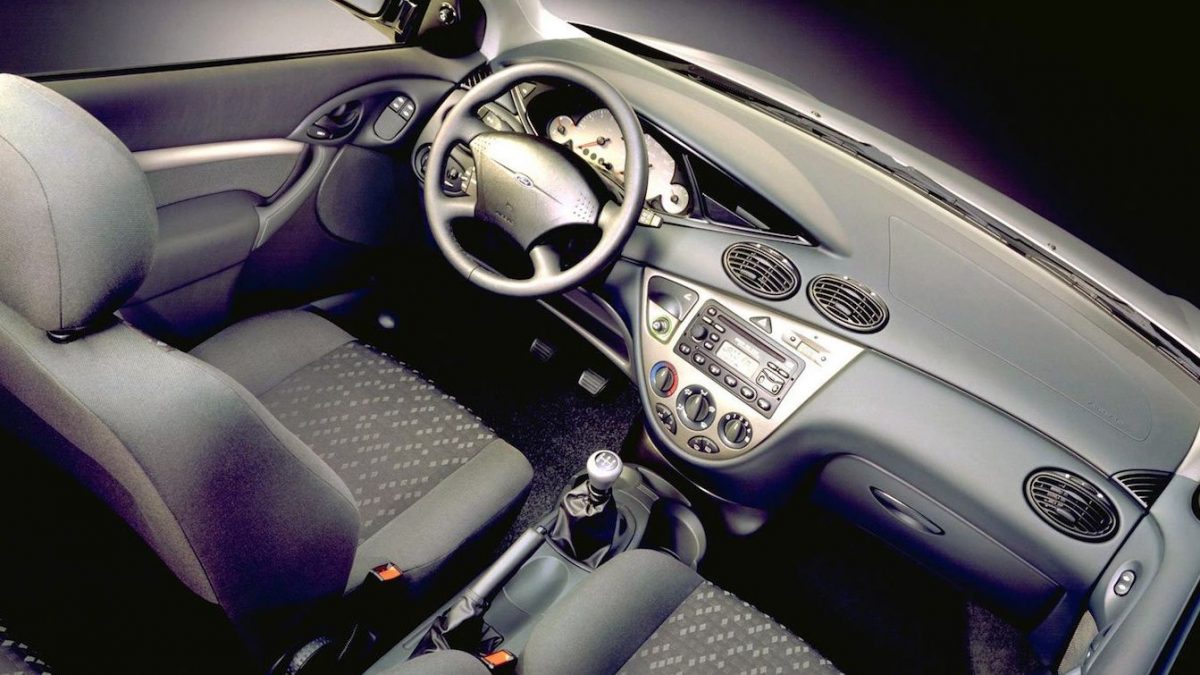 FORD FOCUS