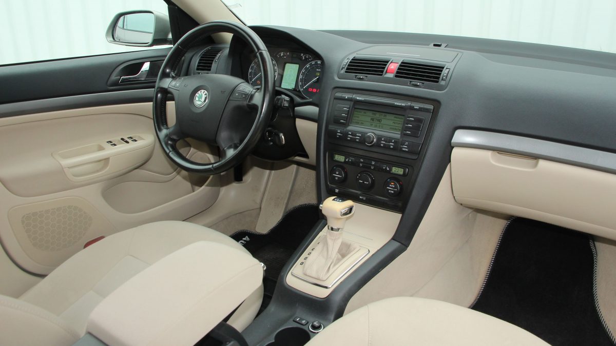 SKODA OCTAVIA