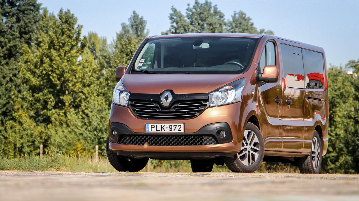 RENAULT TRAFIC