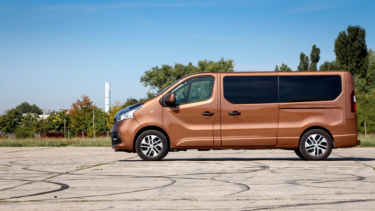 RENAULT TRAFIC