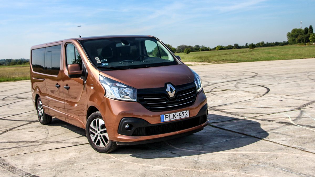 RENAULT TRAFIC