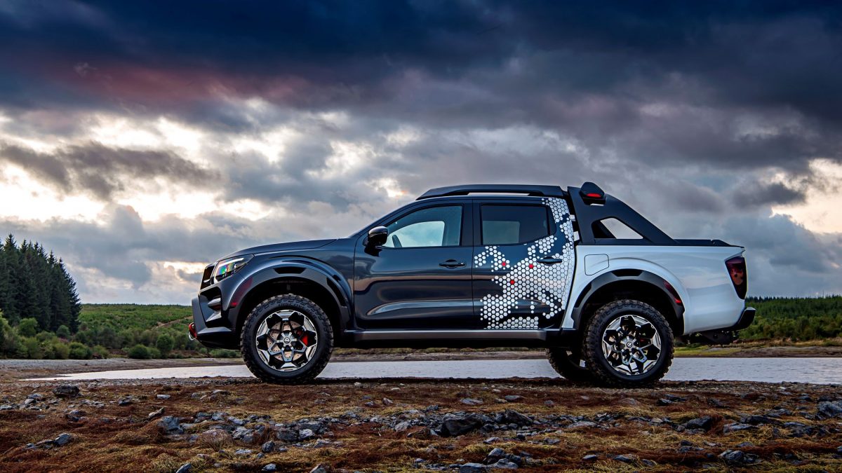 NISSAN NAVARA