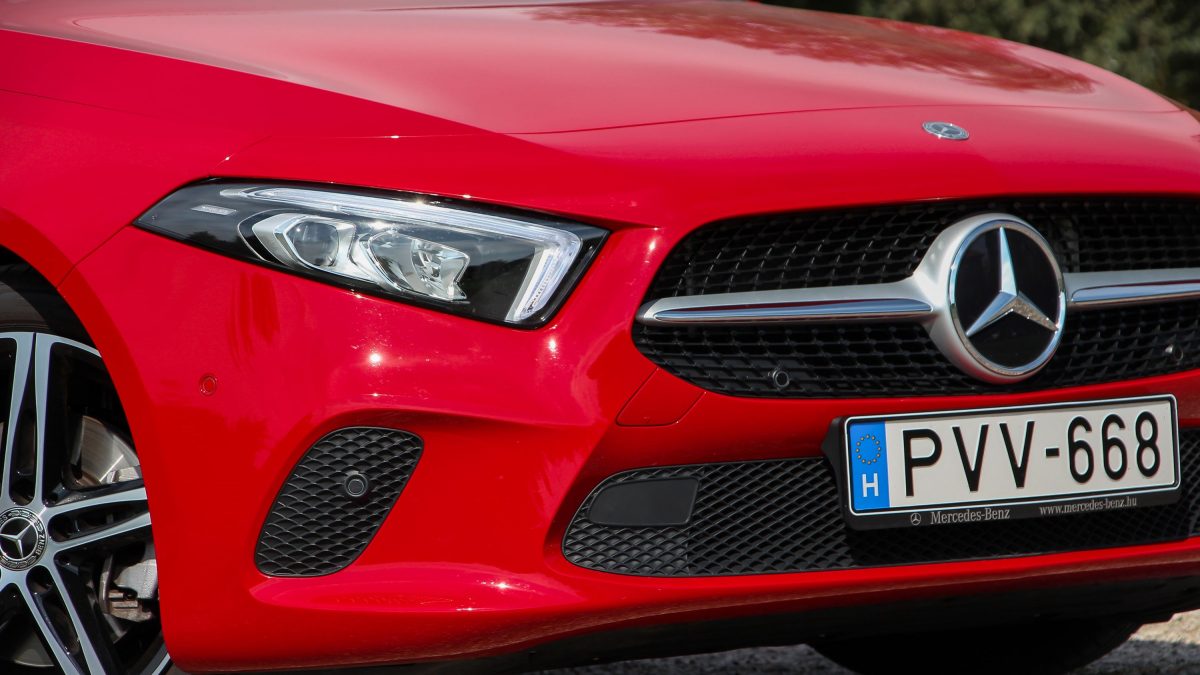 MERCEDES-BENZ A-OSZTÁLY