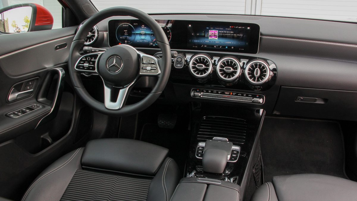 MERCEDES-BENZ A-OSZTÁLY
