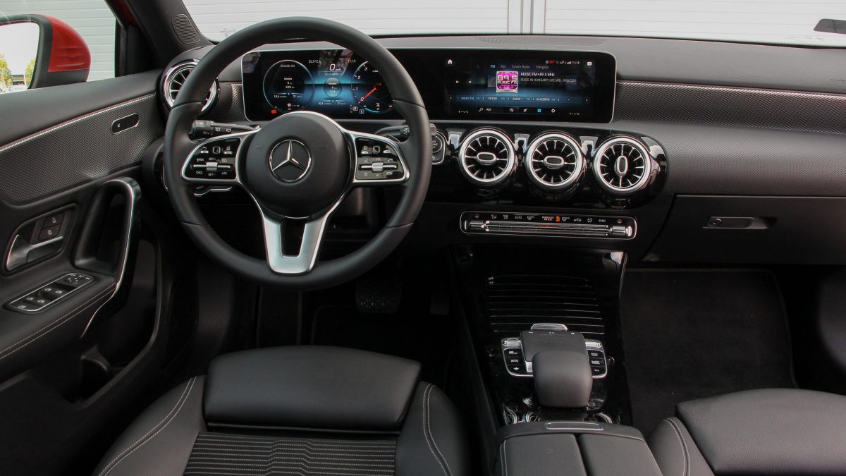 MERCEDES-BENZ A-OSZTÁLY