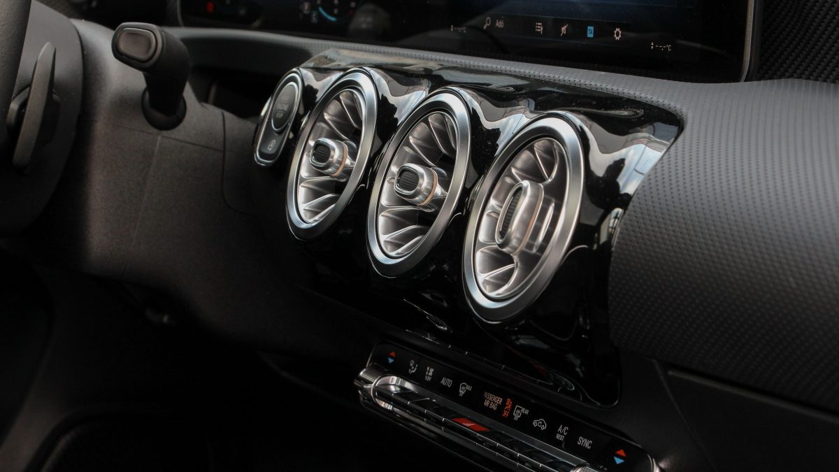 MERCEDES-BENZ A-OSZTÁLY