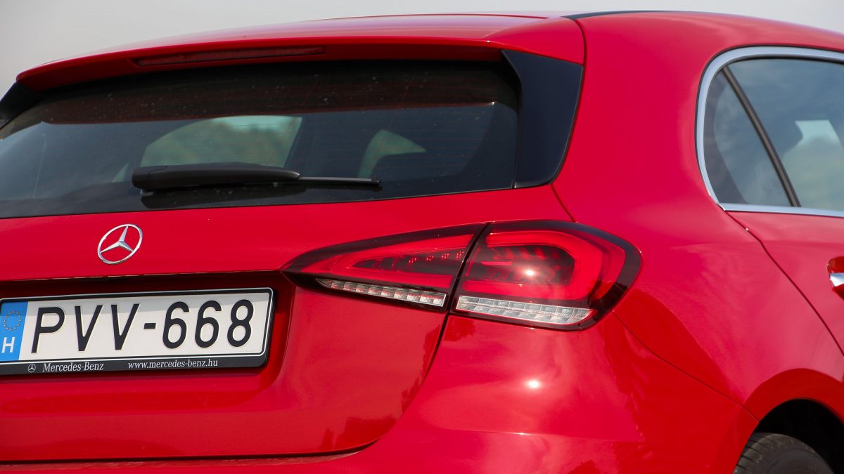 MERCEDES-BENZ A-OSZTÁLY