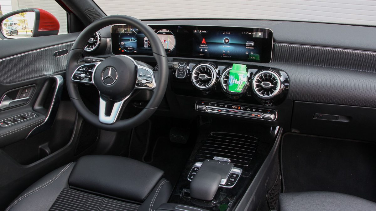 MERCEDES-BENZ A-OSZTÁLY