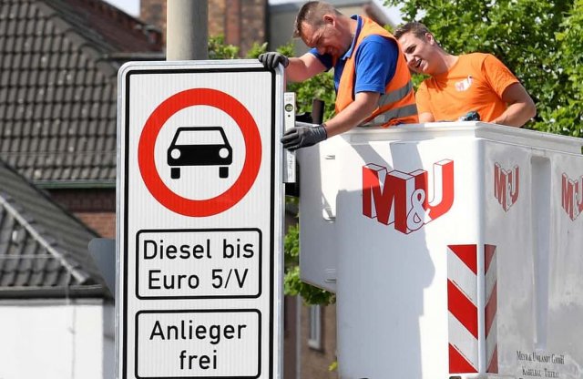 Újabb német városból tiltják ki a dízelmotoros autókat