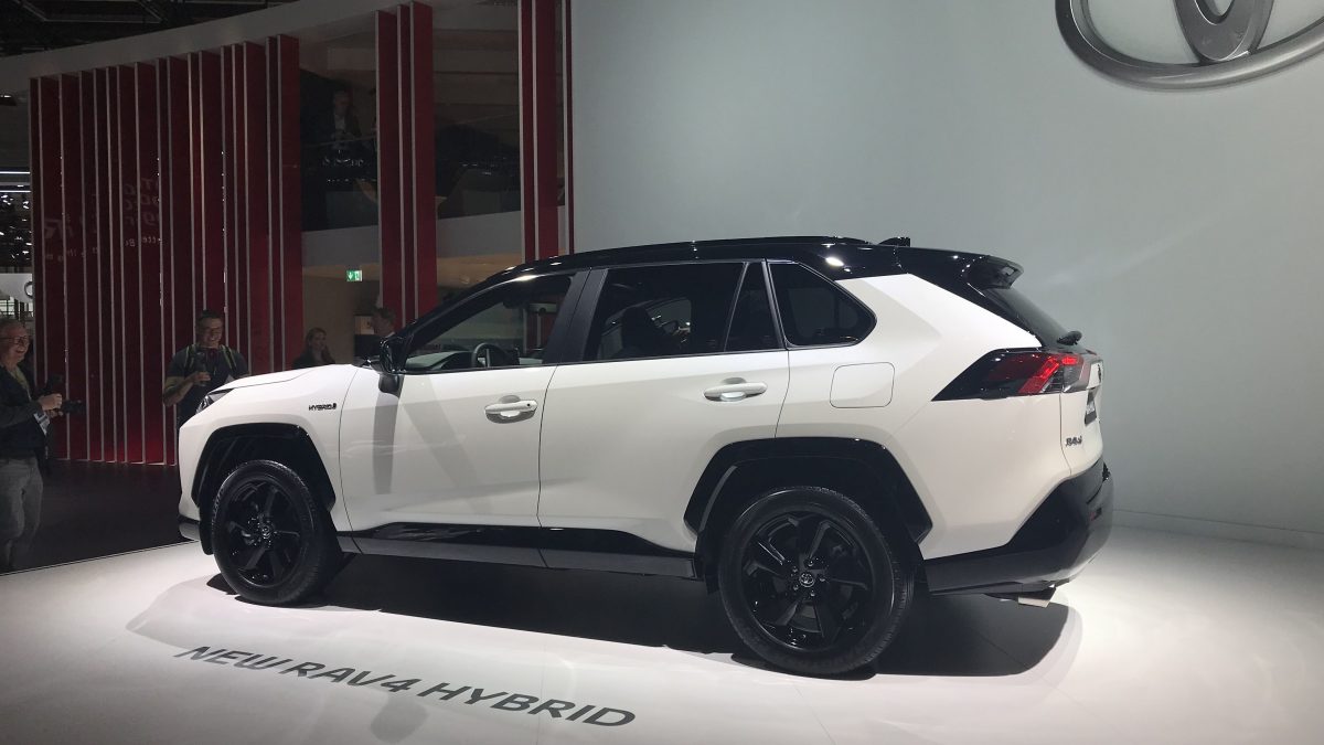 TOYOTA RAV 4
