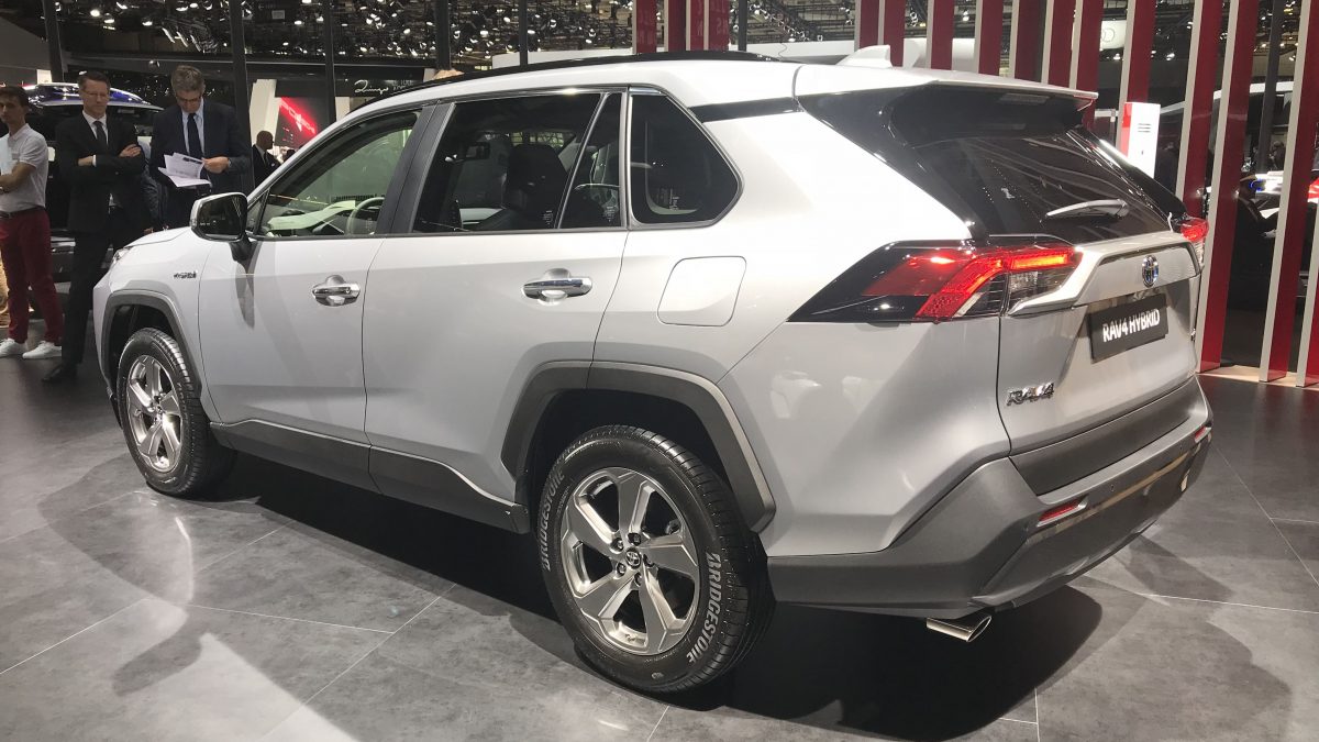 TOYOTA RAV 4