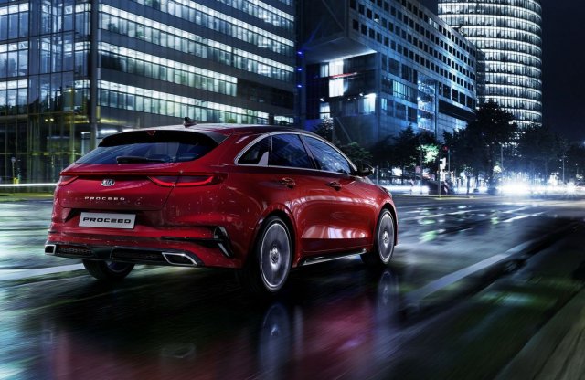 Fenekére hízott a Kia ProCeed