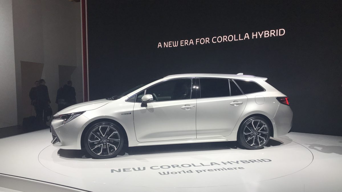 TOYOTA COROLLA