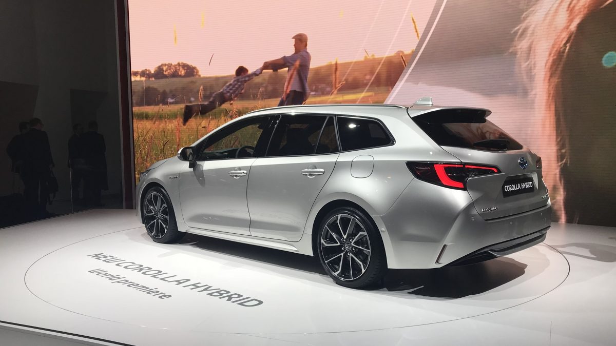 TOYOTA COROLLA