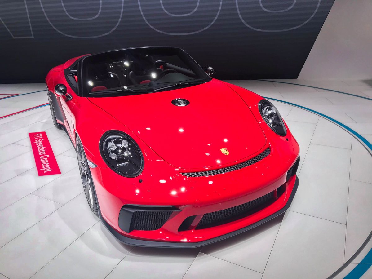 PORSCHE