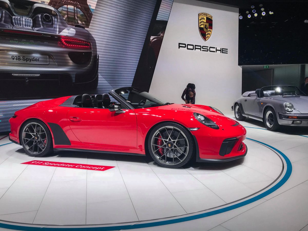 PORSCHE