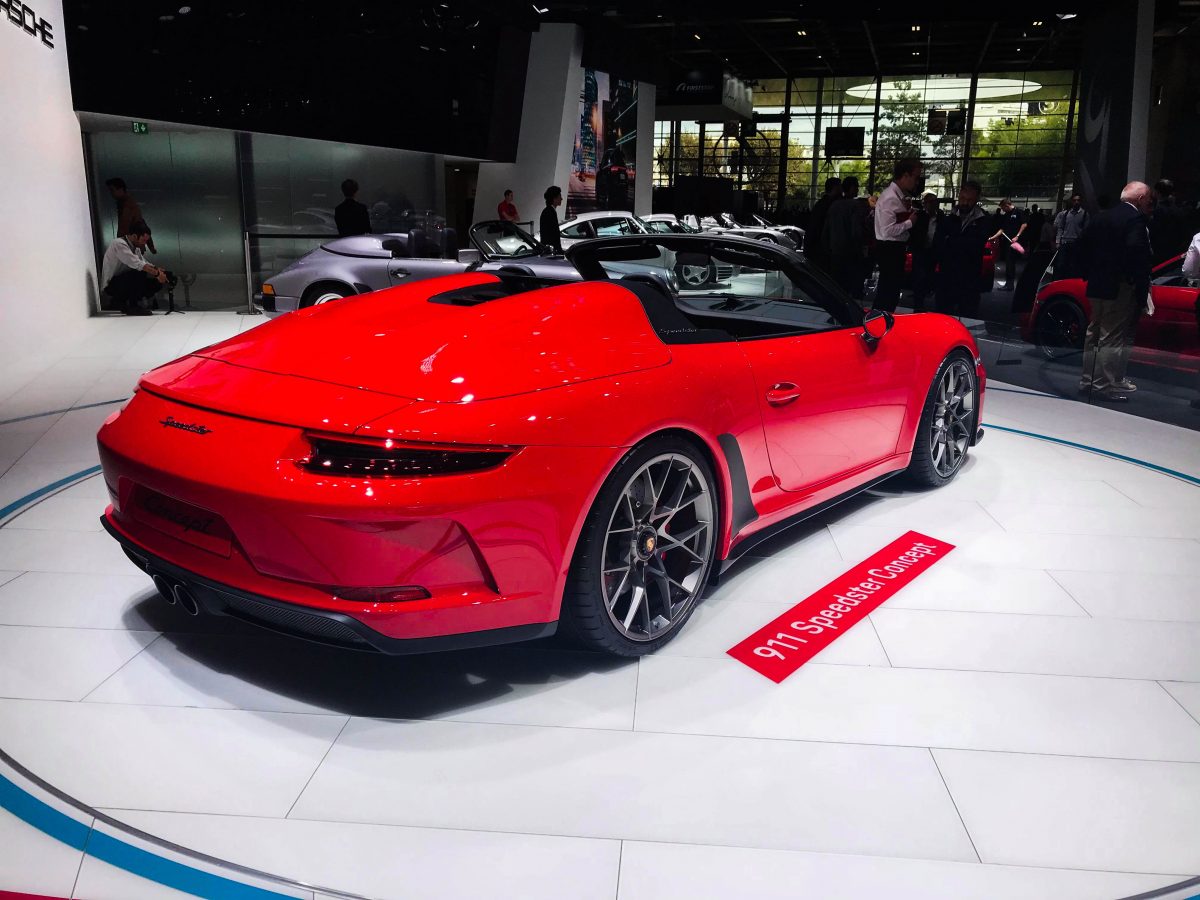 PORSCHE