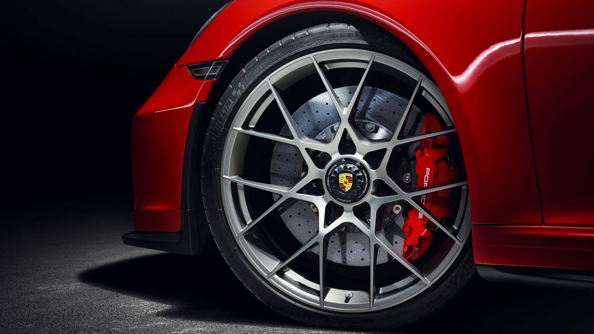 PORSCHE