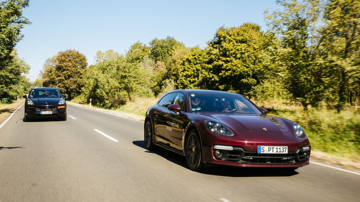 PORSCHE