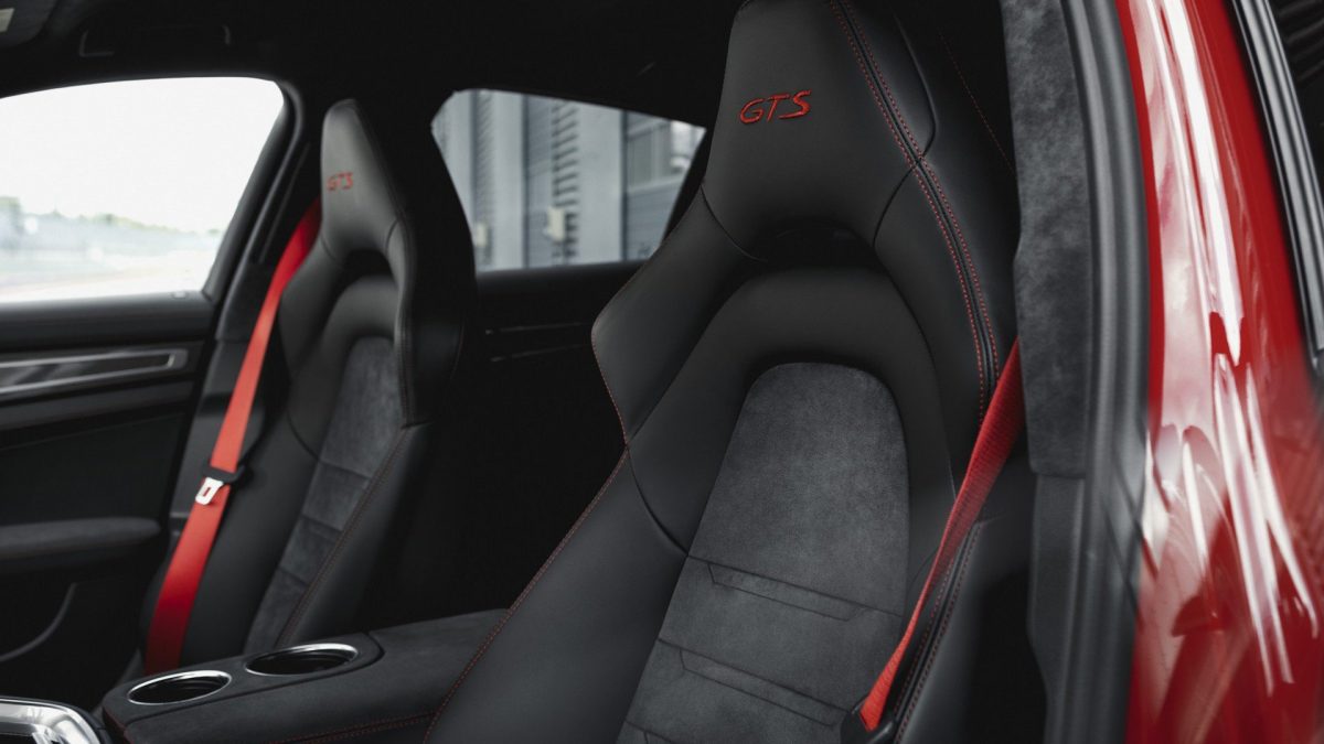 PORSCHE PANAMERA