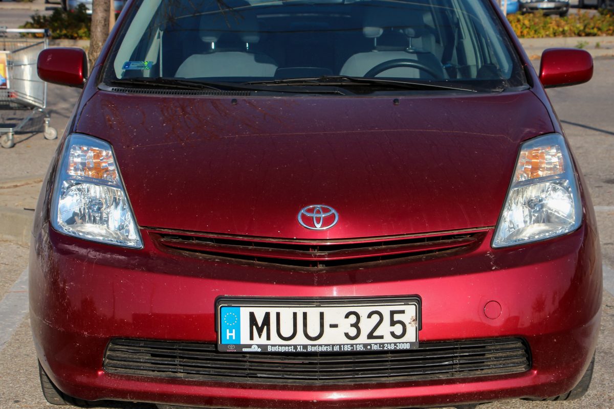 TOYOTA PRIUS