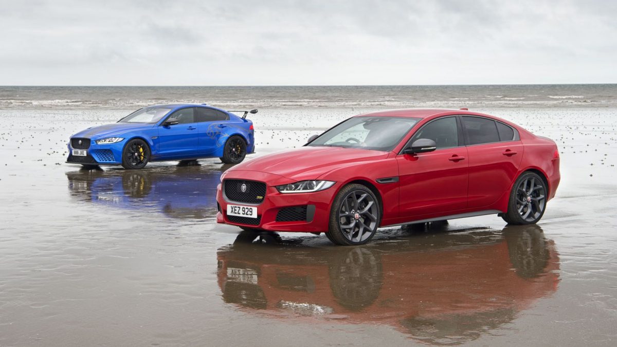 JAGUAR XE