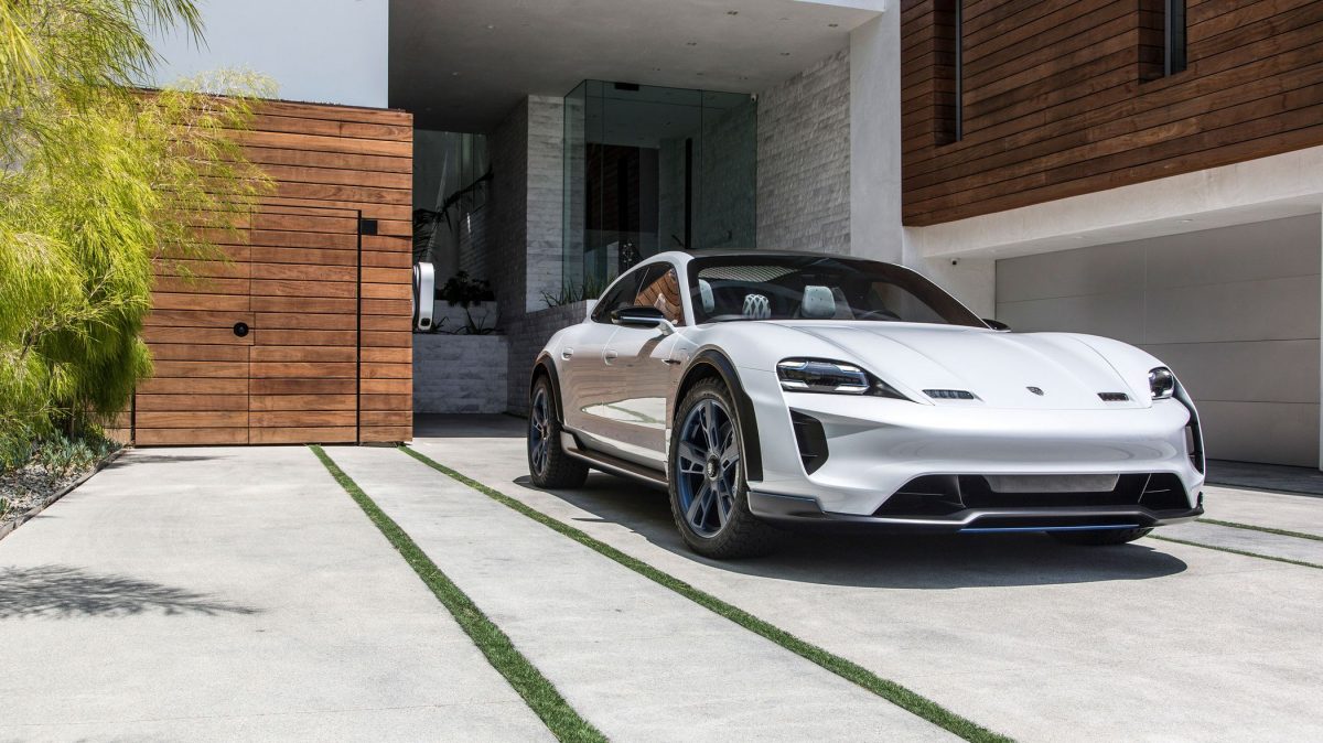 PORSCHE