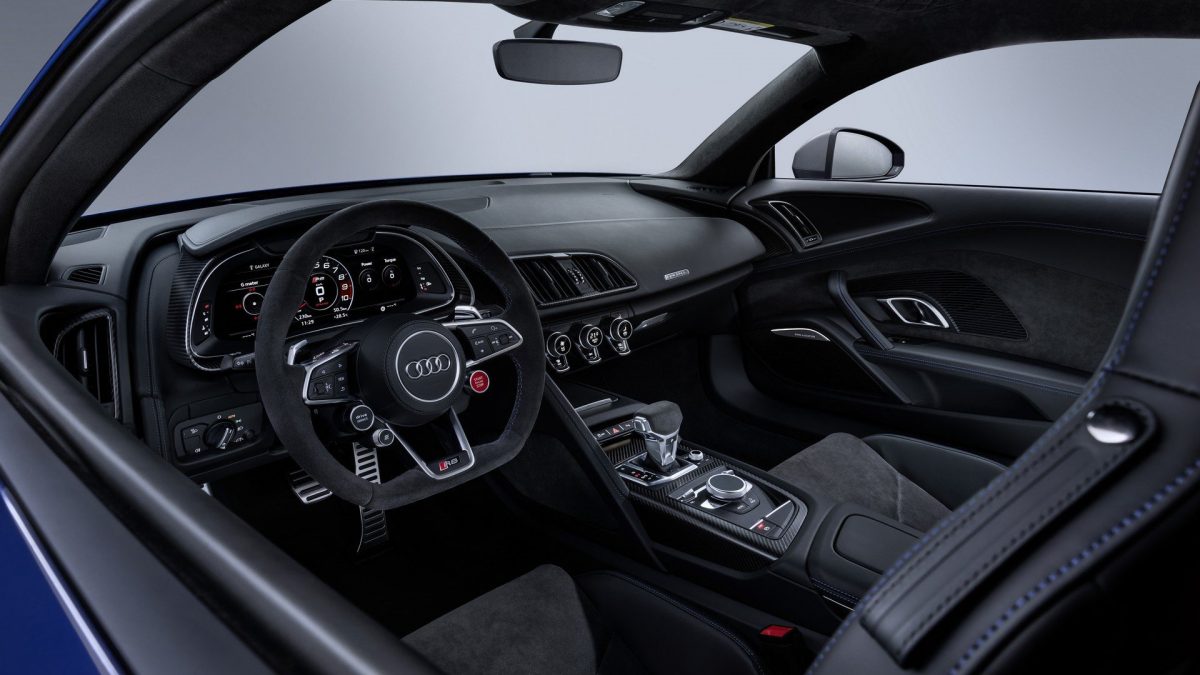 AUDI R8