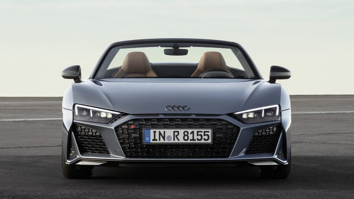 AUDI R8