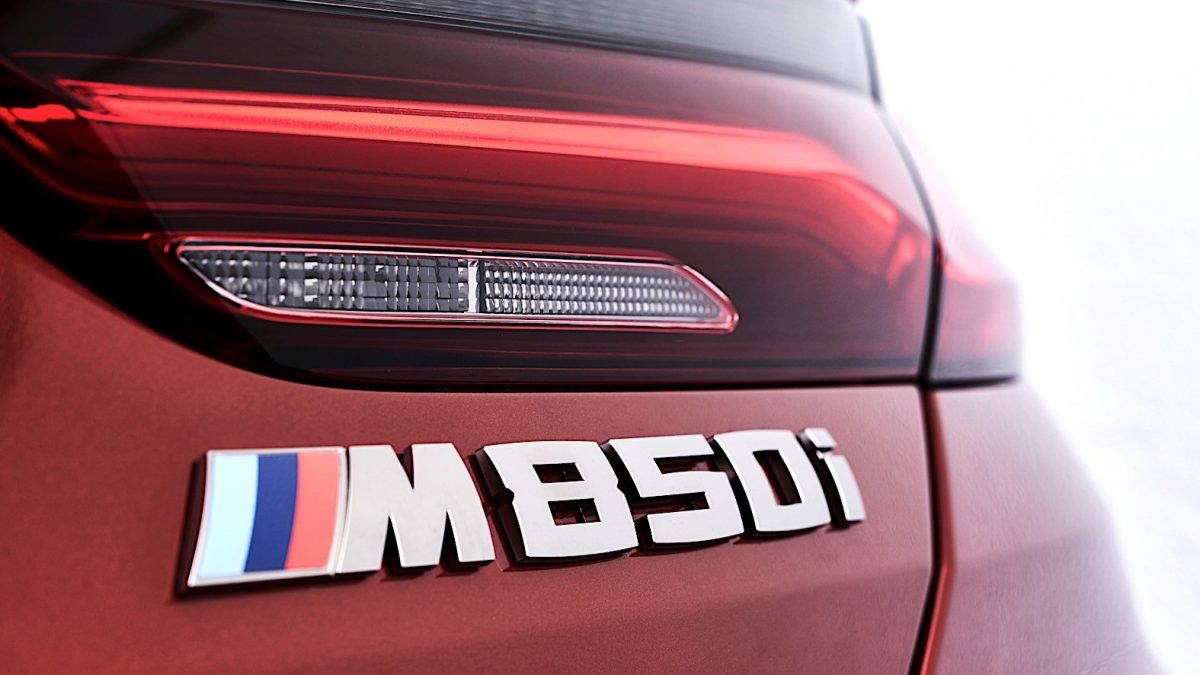 BMW 8-AS SOROZAT