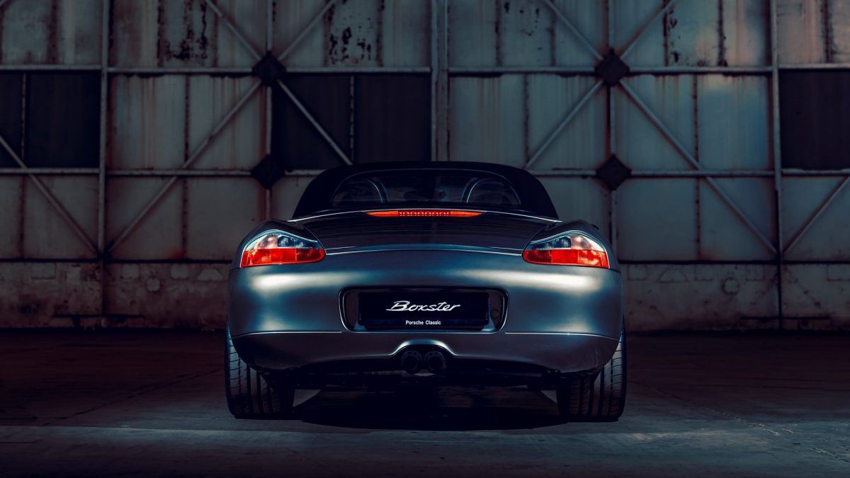 PORSCHE