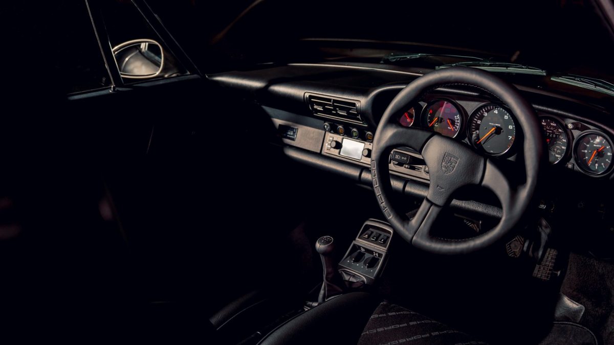 PORSCHE