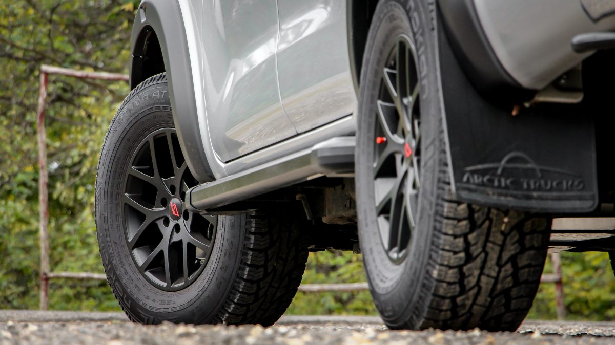 NISSAN NAVARA