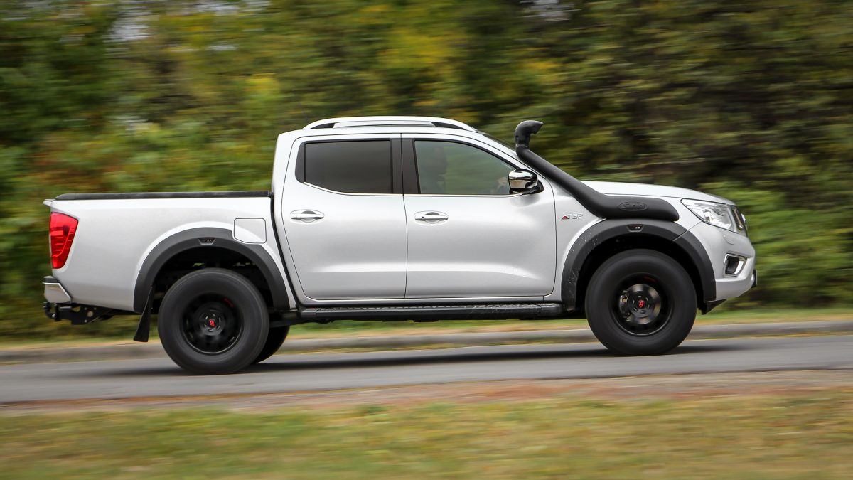 NISSAN NAVARA