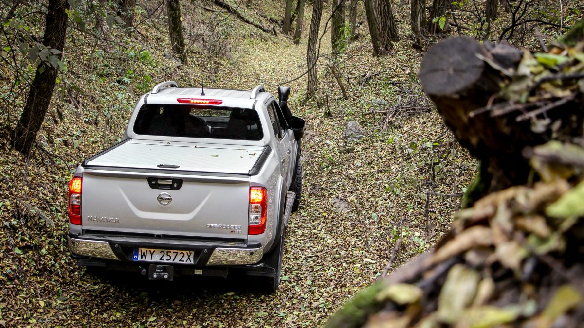 NISSAN NAVARA