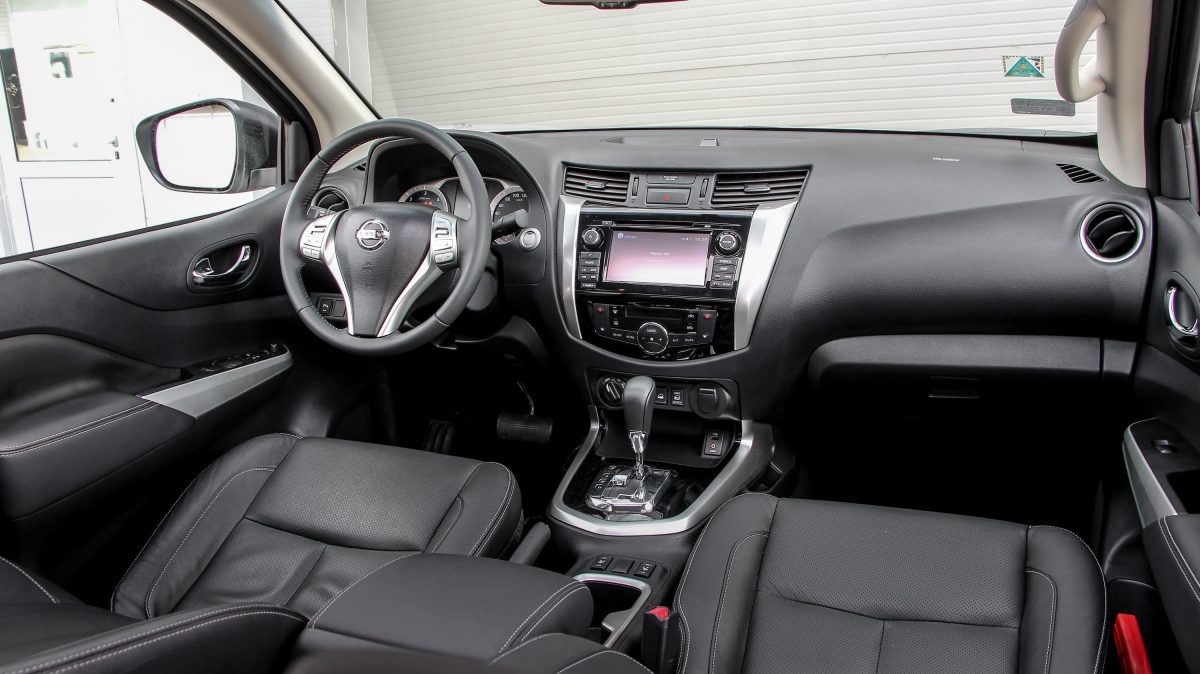 NISSAN NAVARA