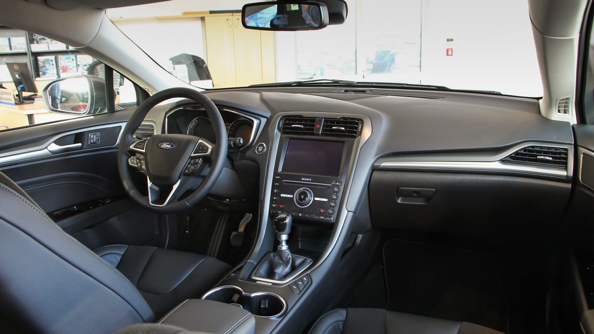 FORD MONDEO