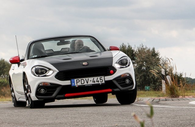 Temperamentumos japán - Abarth 124 Spider
