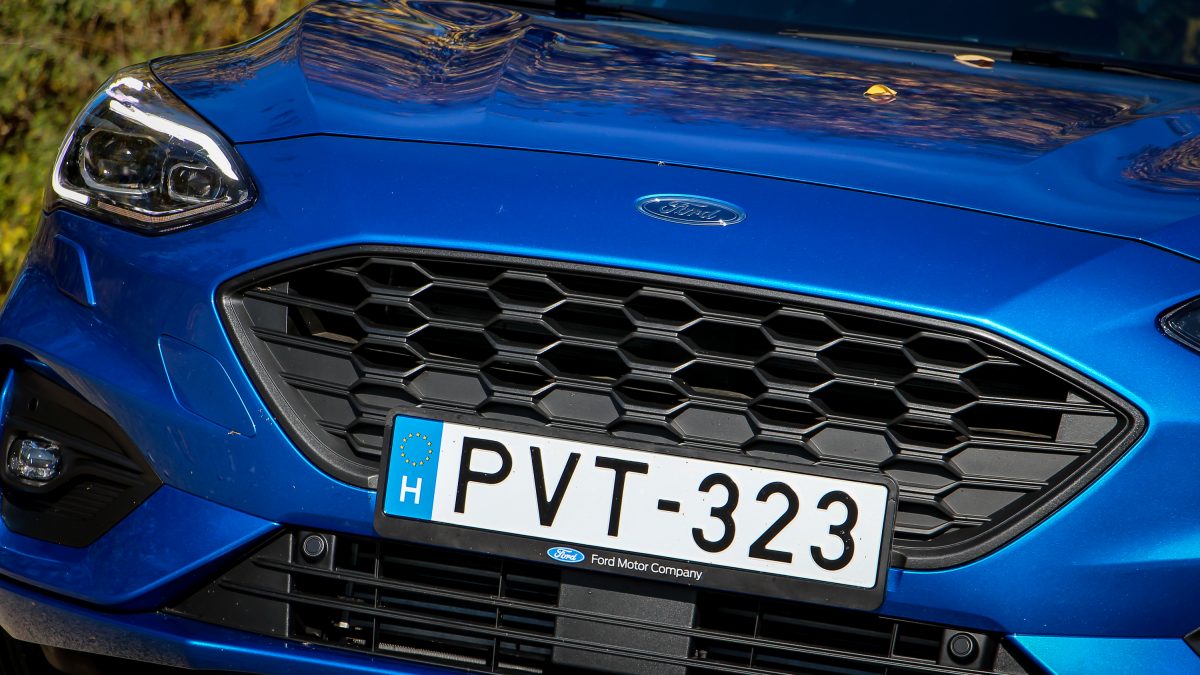 FORD FOCUS