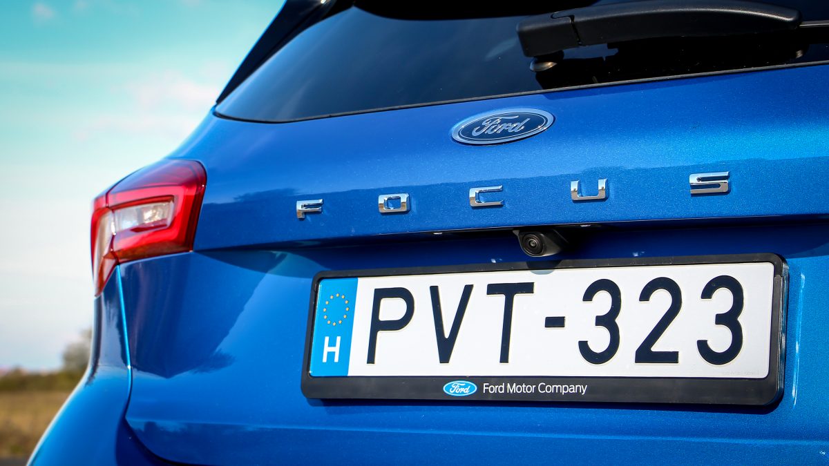 FORD FOCUS