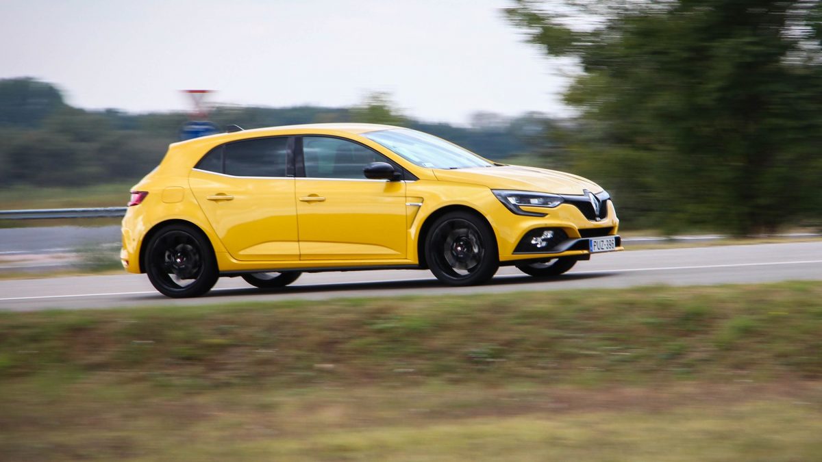 RENAULT