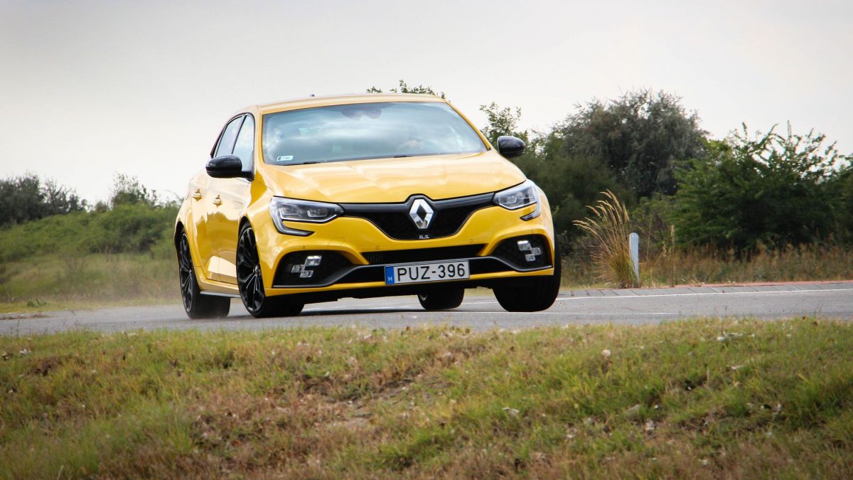 RENAULT
