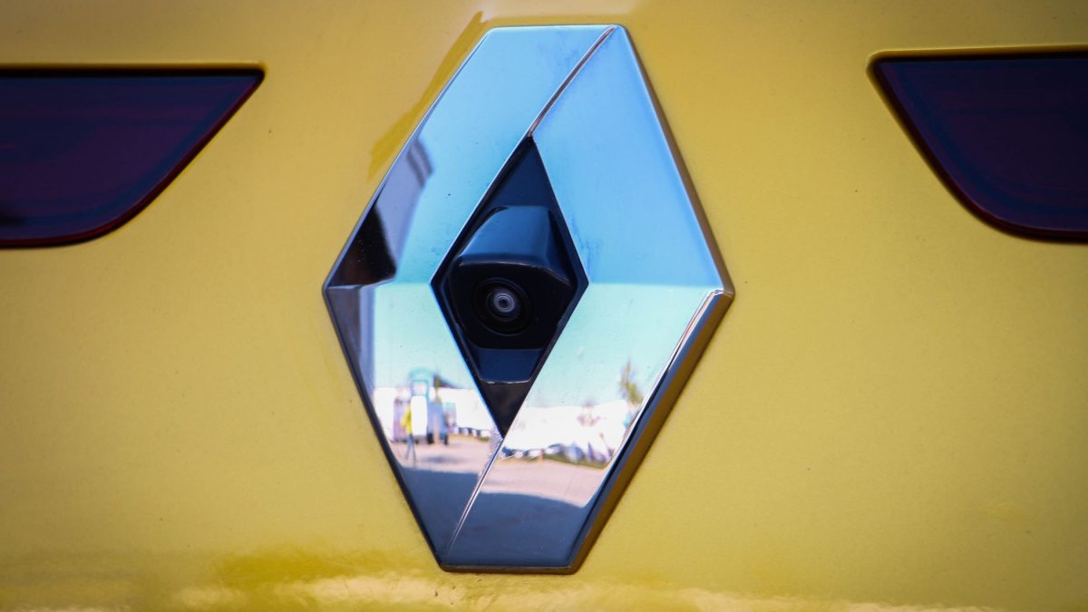 RENAULT