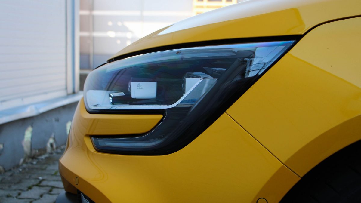RENAULT