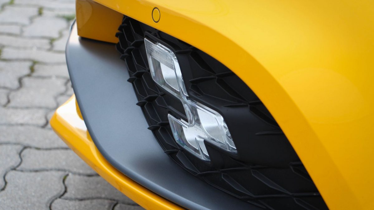 RENAULT