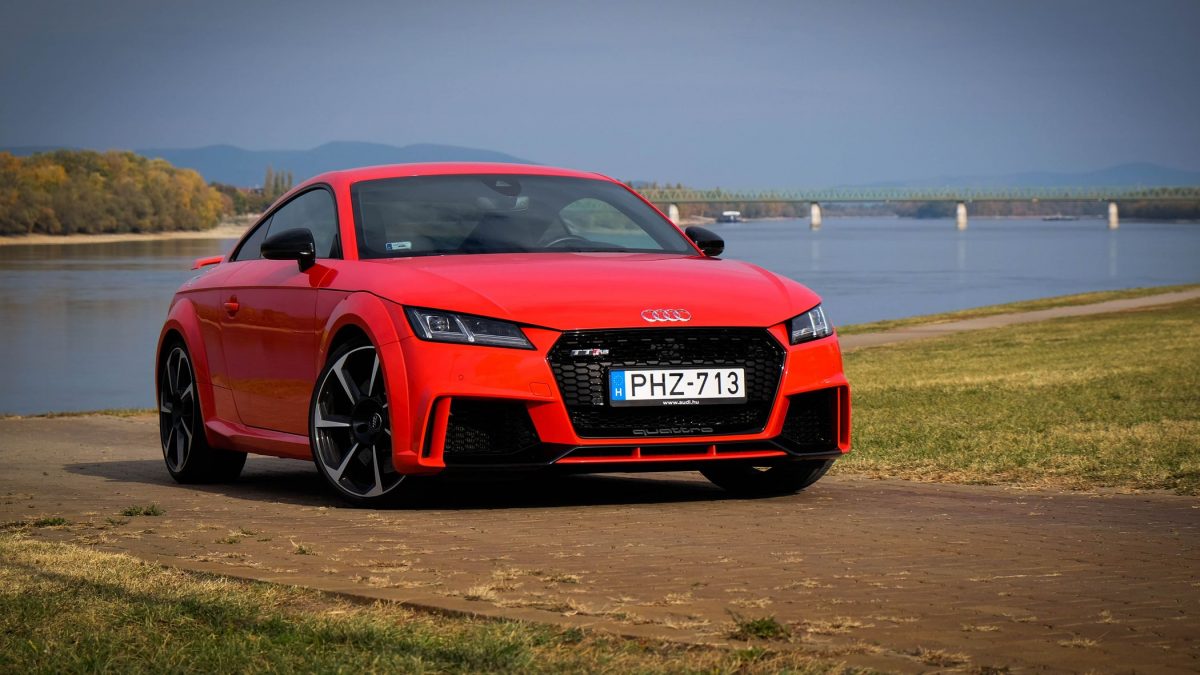 AUDI TTRS