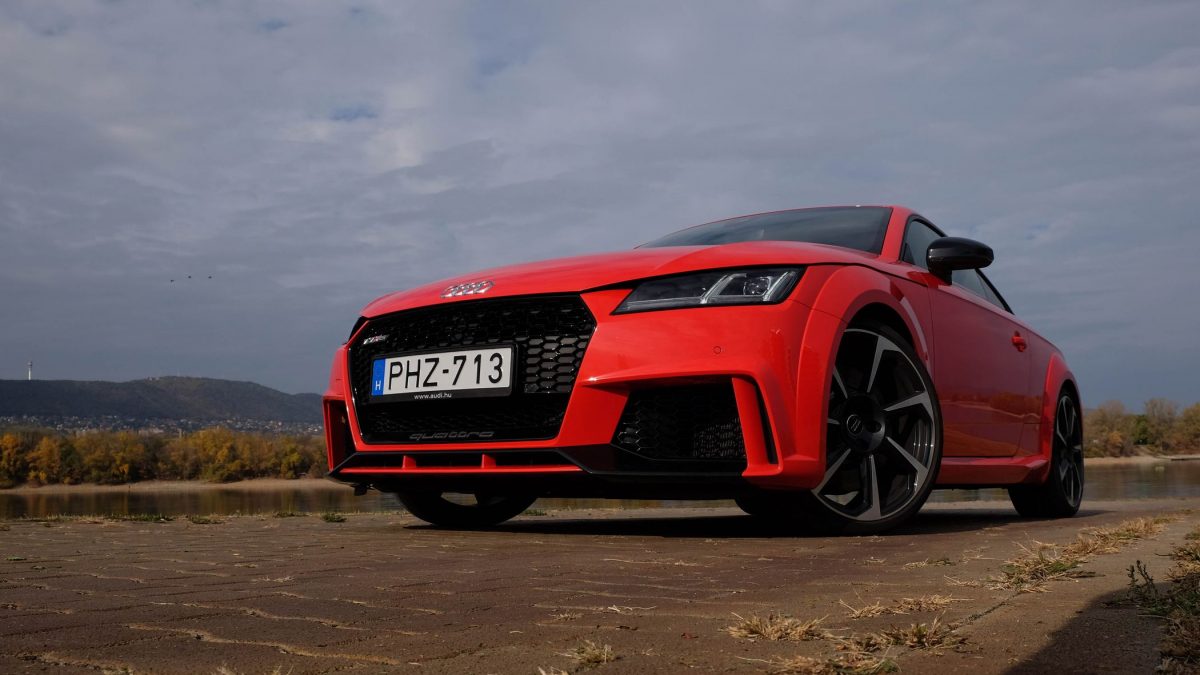 AUDI TTRS