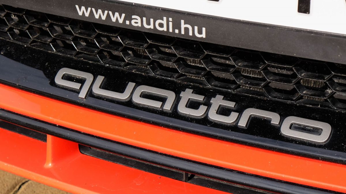 AUDI TTRS